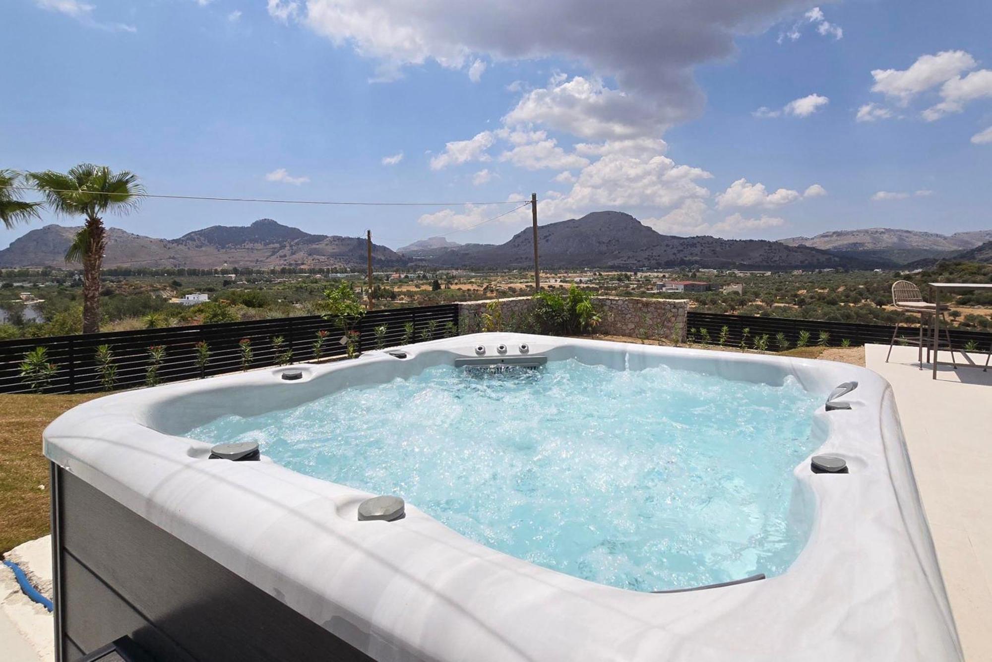 Villa Trapezia Luxury Living *