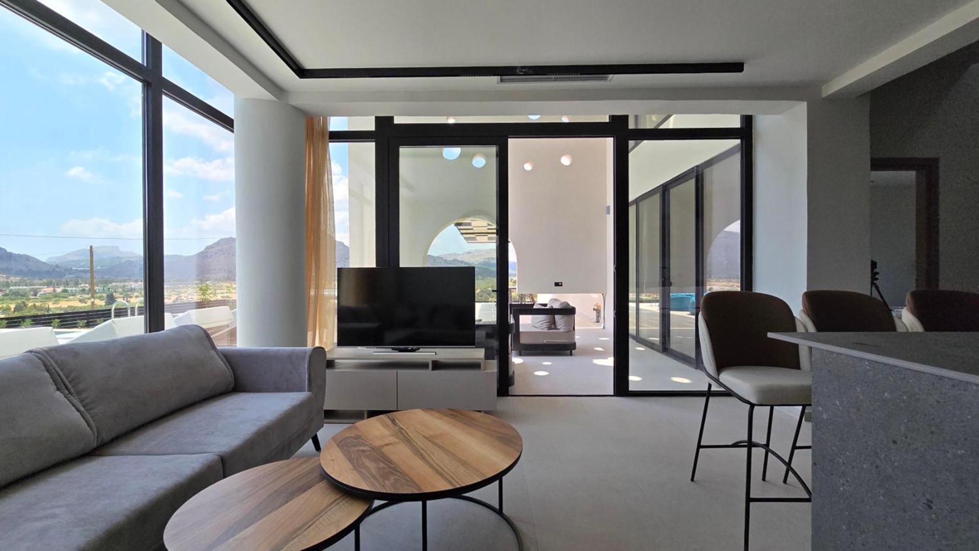 Villa Trapezia Luxury Living *