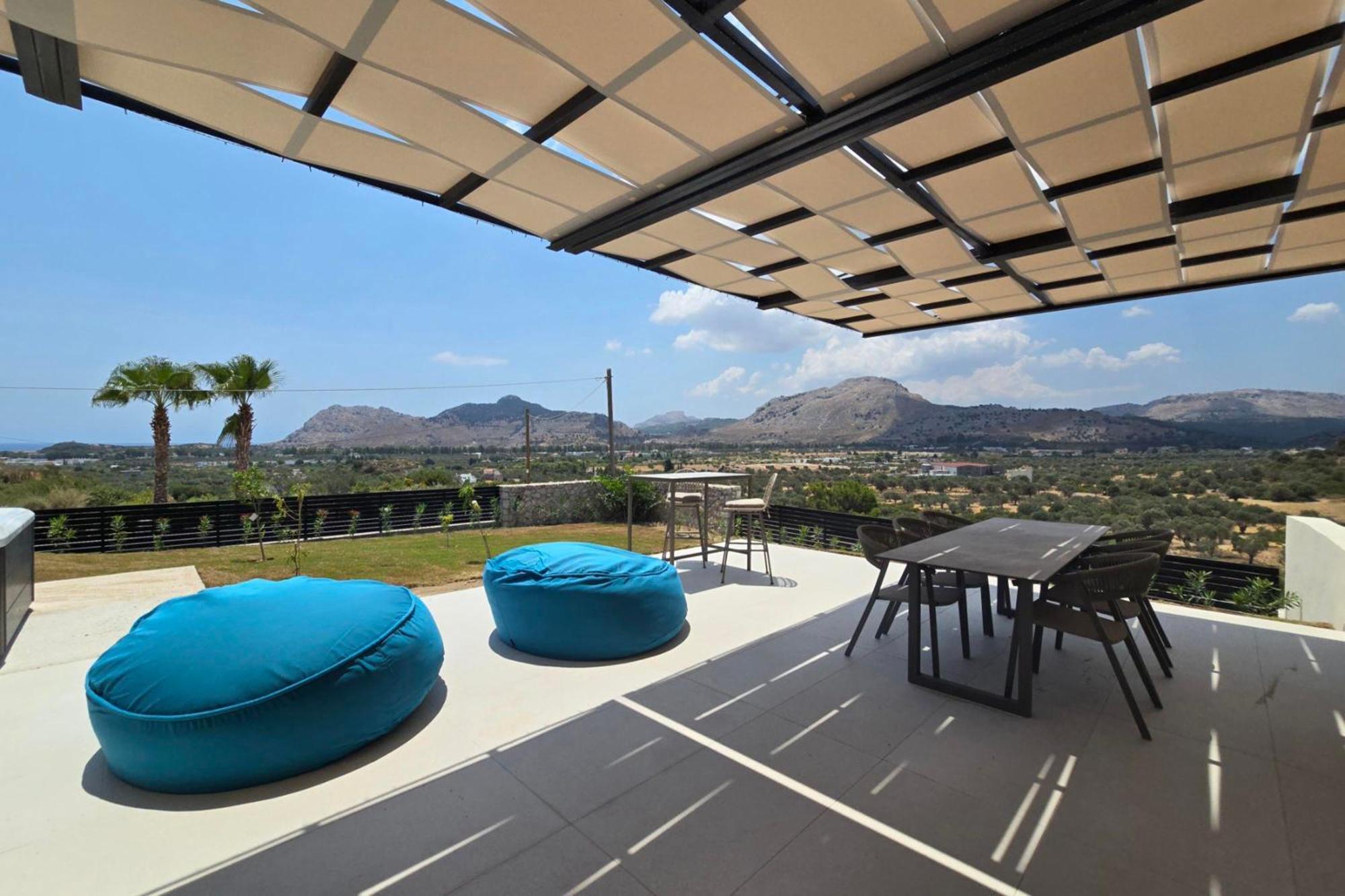 Trapezia Luxury Living *