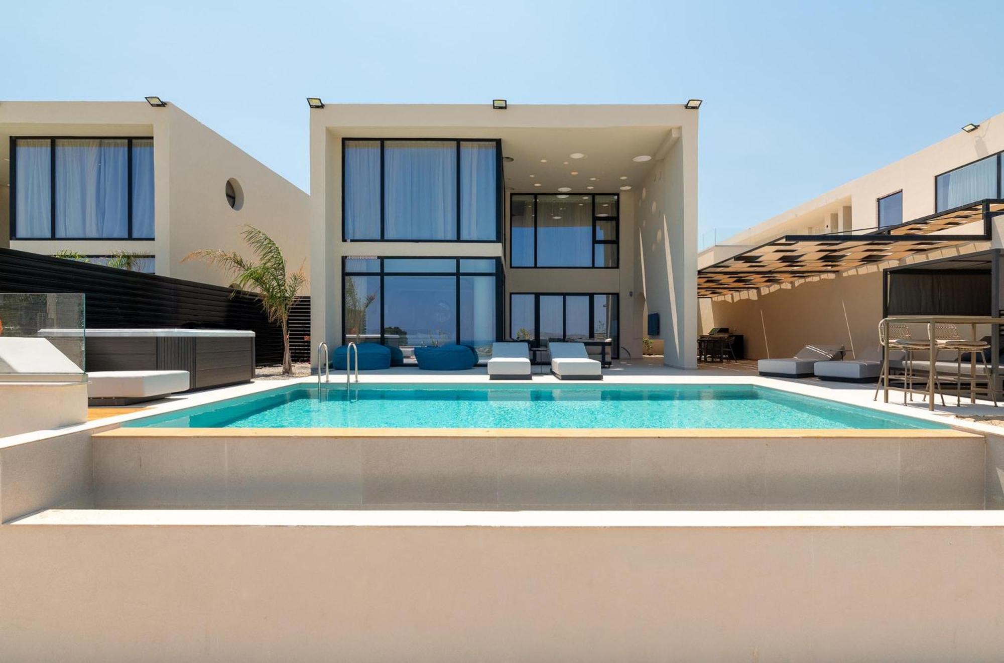 Trapezia Luxury Living